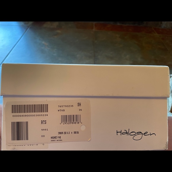 Halogen ankle tie wedges. - Picture 8 of 8